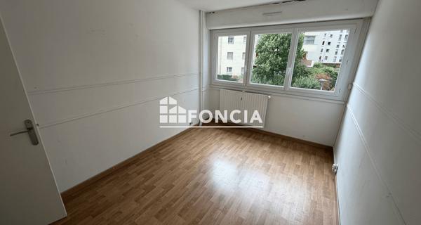 Location Appartement 4 pièces 85.1 m² - Saint-étienne 42100