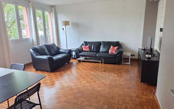 Appartement à louer    3 pièces • 81,57 m2 Sèvres