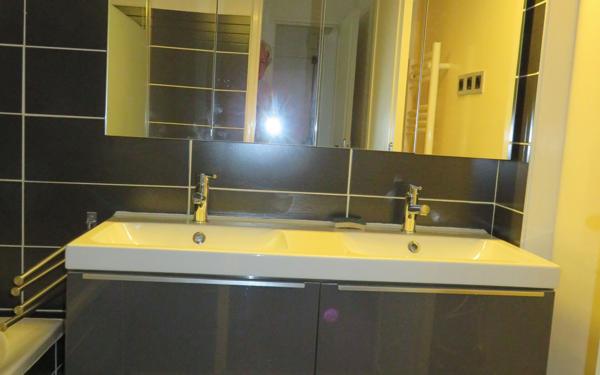 Appartement à louer    3 pièces • 81,57 m2 Sèvres