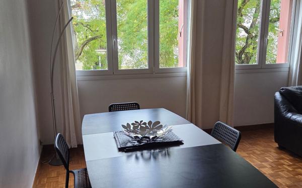 Appartement à louer    3 pièces • 81,57 m2 Sèvres