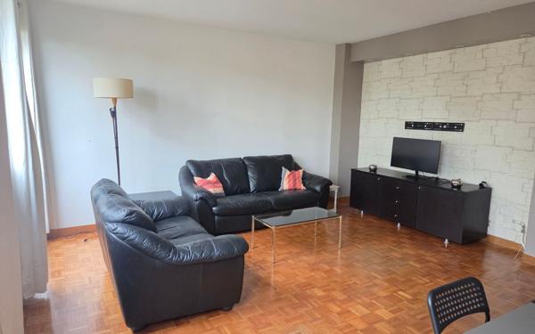 Appartement à louer    3 pièces • 81,57 m2 Sèvres