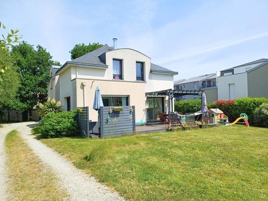 Maison 7 pièces - 150 m² Exclusivité efficity