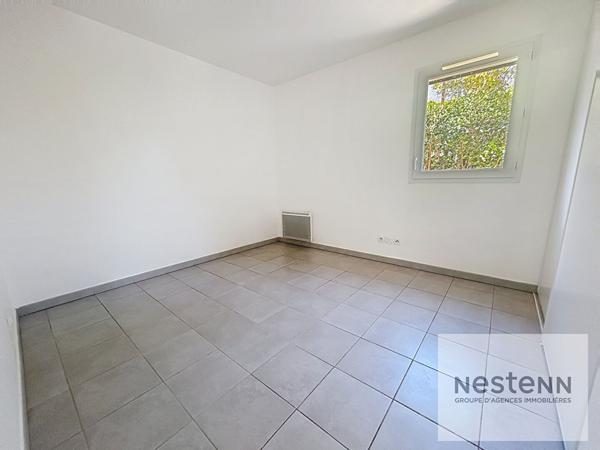 FREJUS T3 terrasse, jardin, garage 2 voitures résidence récente