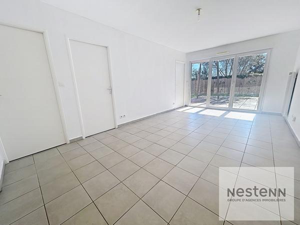 FREJUS T3 terrasse, jardin, garage 2 voitures résidence récente