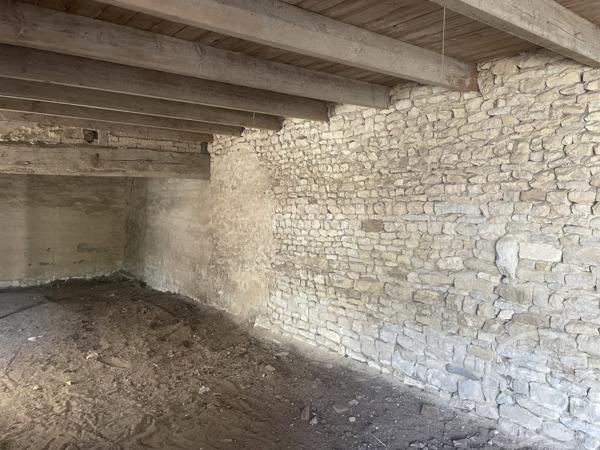 Chai à rénover avec permis de construire