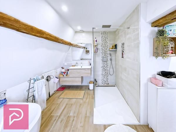 Maison 5 pièces 180 m2