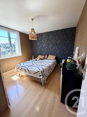 Appartement T3 à vendre  3 pièces - 58,83 m 2   RODEZ  - 12