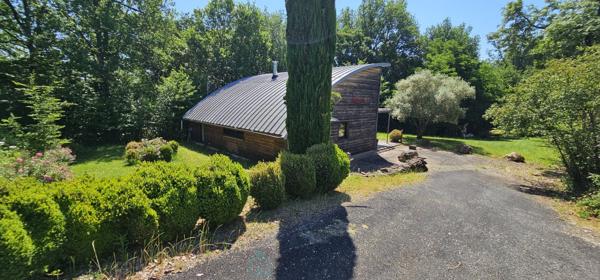 Maison d'architecte de 65m² situé à Vitrac, l’un des villages les plus prisés du Périgord Noir