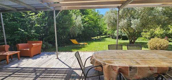 Maison d'architecte de 65m² situé à Vitrac, l’un des villages les plus prisés du Périgord Noir