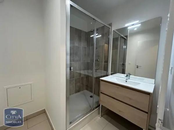 Appartement à louer 2 pièces 48.9m²