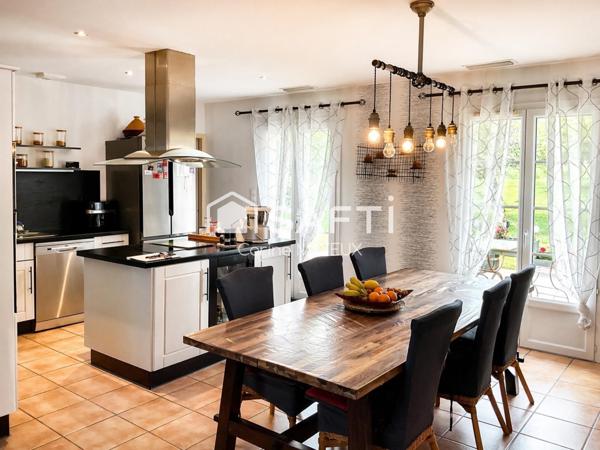 Maison 4 chambres avec piscine – 115 m² – Terrain 930 m² – Fronton
