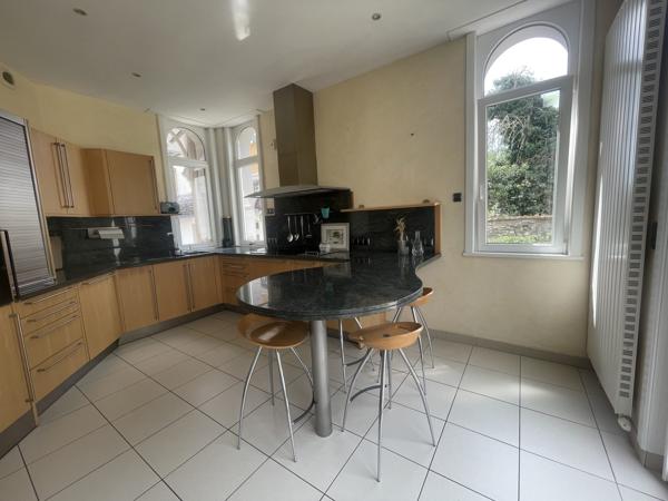 Demeure de Maître de 1930 : un domaine d’exception avec potentiel de rendement à prix ajusté