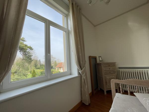 Demeure de Maître de 1930 : un domaine d’exception avec potentiel de rendement à prix ajusté