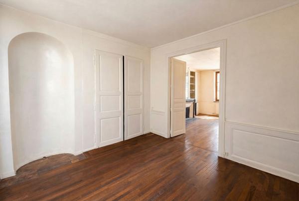 Appartement de caractère – 102 m² – Nancy centre (rue Stanislas)
