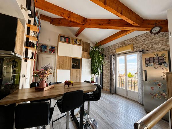 Rare à la vente, Appartement d'exception, Bouc Bel Air, Centre-ville, T5, 100 m², Terrasse 30 m², Véranda, Garage, Climatisation, Exposition Sud-Ouest, Lumineux, Vue dégagée, 3 chambres, Bureau, Salle d'eau contemporaine, Douche à l'italienne, Prestations
