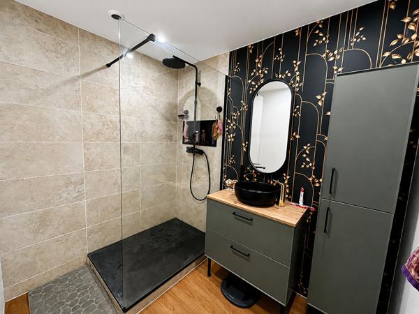 Rare à la vente, Appartement d'exception, Bouc Bel Air, Centre-ville, T5, 100 m², Terrasse 30 m², Véranda, Garage, Climatisation, Exposition Sud-Ouest, Lumineux, Vue dégagée, 3 chambres, Bureau, Salle d'eau contemporaine, Douche à l'italienne, Prestations