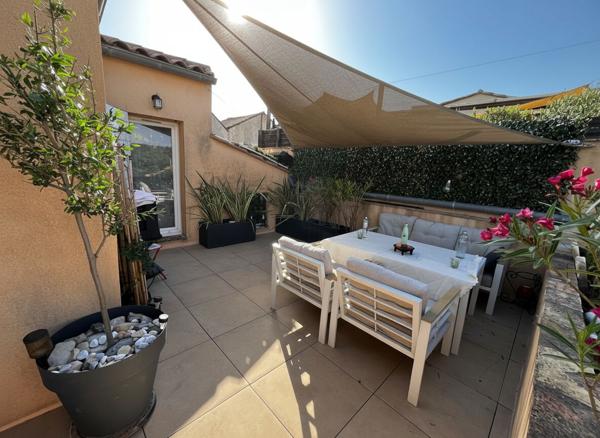 Rare à la vente, Appartement d'exception, Bouc Bel Air, Centre-ville, T5, 100 m², Terrasse 30 m², Véranda, Garage, Climatisation, Exposition Sud-Ouest, Lumineux, Vue dégagée, 3 chambres, Bureau, Salle d'eau contemporaine, Douche à l'italienne, Prestations