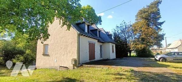 À Vendre : Maison Traditionnelle au Val d'Anast, Proximité de Lieuron
Dans un hameau calme, dé...