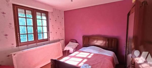 À Vendre : Maison Traditionnelle au Val d'Anast, Proximité de Lieuron
Dans un hameau calme, dé...