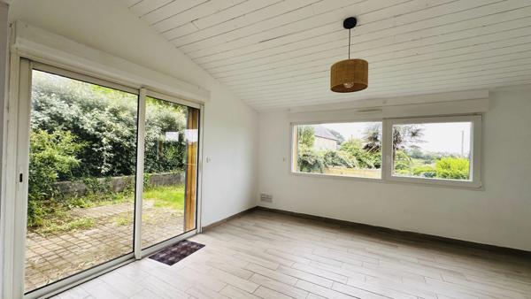 Maison avec vue mer et campagne à Saint-Nic