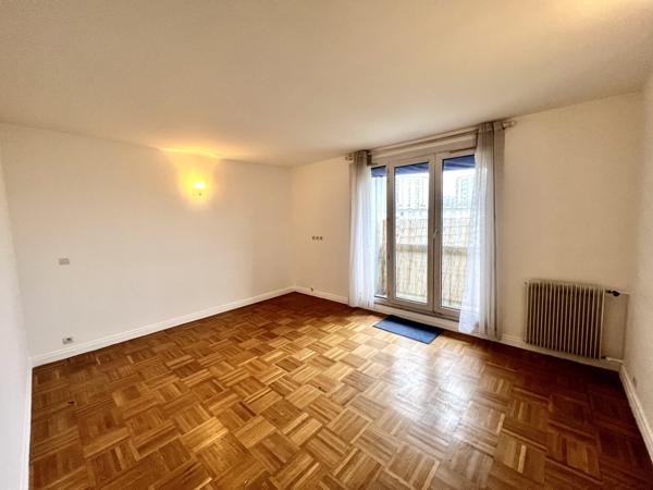 Aulnay-sous-Bois (93600) 3 Pièces 62m2 avec balcons, parking futur métro