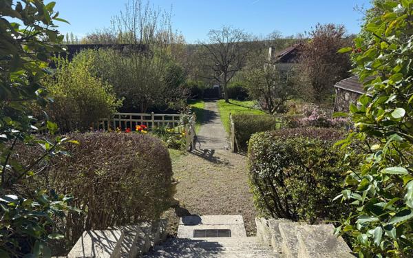 Maison à vendre    8 pièces • 239,17 m2 Auvers-sur-Oise