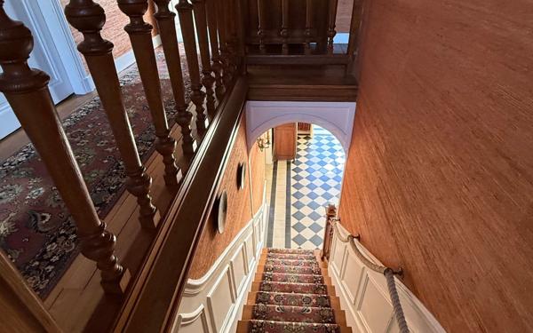 Maison à vendre    8 pièces • 239,17 m2 Auvers-sur-Oise