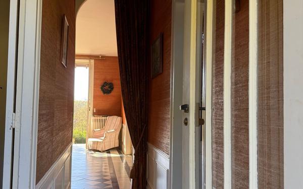 Maison à vendre    8 pièces • 239,17 m2 Auvers-sur-Oise