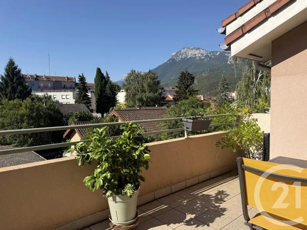 Appartement T3 à vendre  3 pièces - 66,43 m 2   FONTAINE  - 38