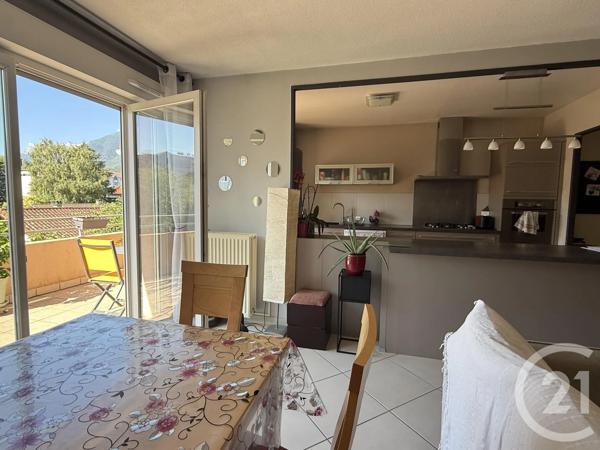 Appartement T3 à vendre  3 pièces - 66,43 m 2   FONTAINE  - 38