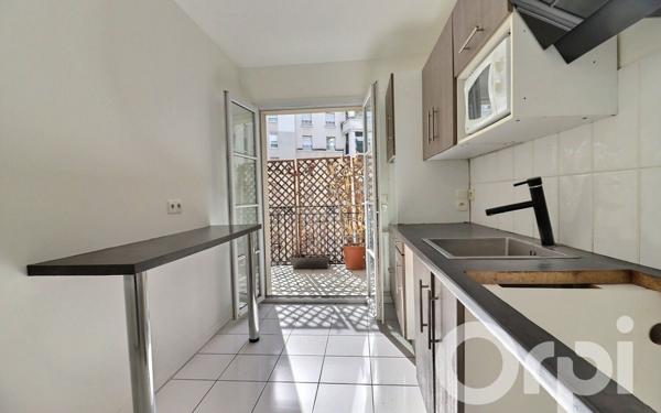 Appartement à vendre    2 pièces • 43,48 m2 Courbevoie