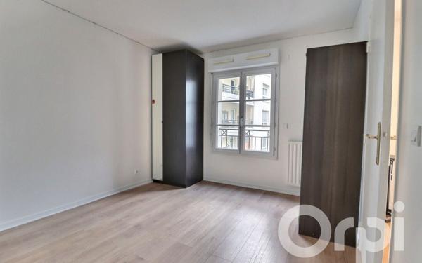 Appartement à vendre    2 pièces • 43,48 m2 Courbevoie