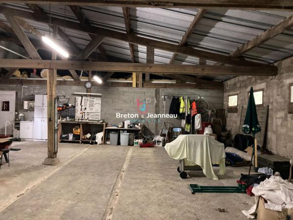 Propriété d'exception avec forêt, plan d'eau sur 8 ha secteur Villaines la Juhel