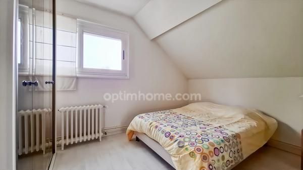 Maison familiale à vendre à Hauterive (03), proche Vichy – 155 m² habitables – 3 chambres – terrain 800 m²