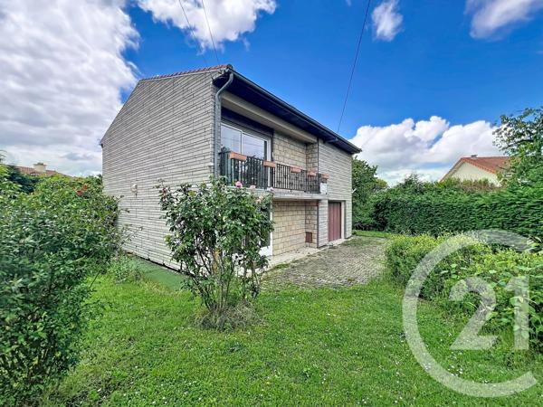 Maison à vendre  6 pièces - 134,53 m 2   CLERMONT FERRAND  - 63