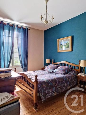 Maison à vendre  6 pièces - 134,53 m 2   CLERMONT FERRAND  - 63