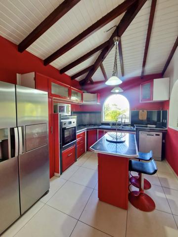 Les Abymes (97139) Haut de villa T4 aux Abymes