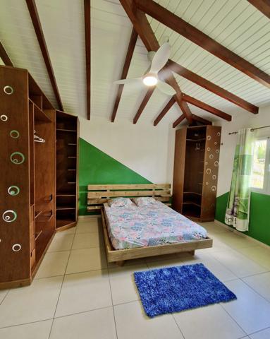 Les Abymes (97139) Haut de villa T4 aux Abymes