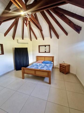 Les Abymes (97139) Haut de villa T4 aux Abymes