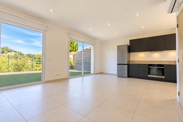 Maison Montauroux 3 pièces de 62 m2 avec exterieur