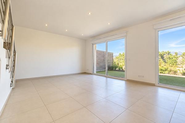 Maison Montauroux 3 pièces de 62 m2 avec exterieur