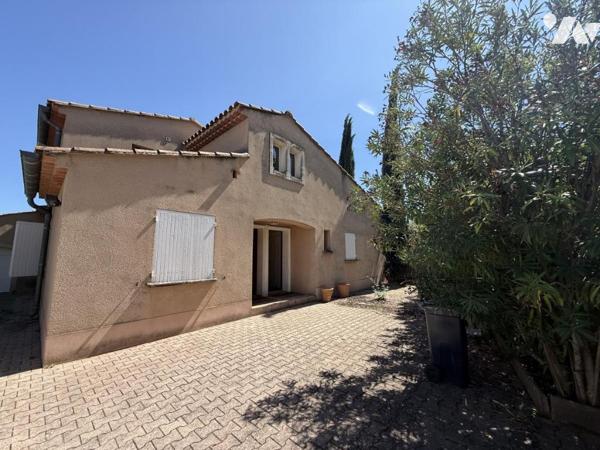 Superbe villa avec piscine secteur calme proche écoles