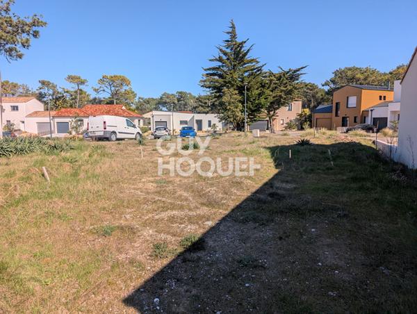 Terrain viabilisé à vendre de 459 m² accès direct plage