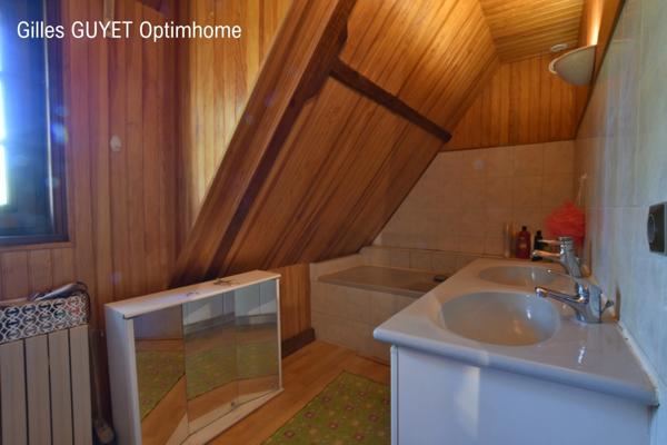 15MN de BERNAY MAISON DE CARACTÈRE T6 214000€ avec garage et 3000M² de terrain