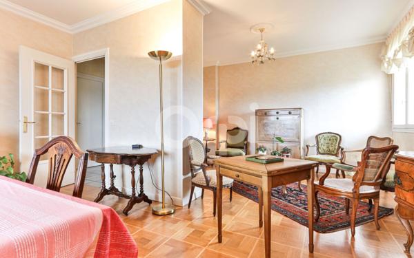 Appartement à vendre    6 pièces • 153 m2 Tassin-la-Demi-Lune