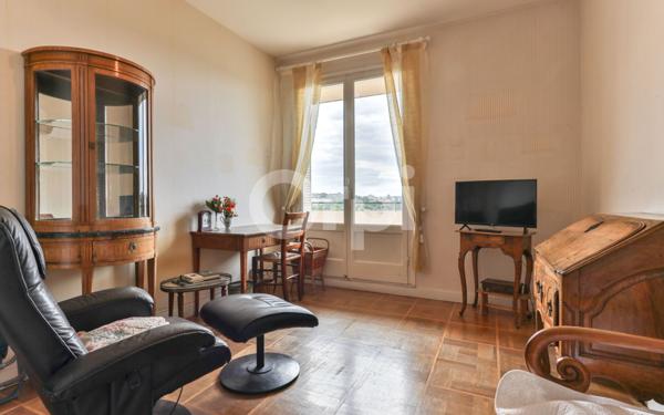 Appartement à vendre    6 pièces • 153 m2 Tassin-la-Demi-Lune