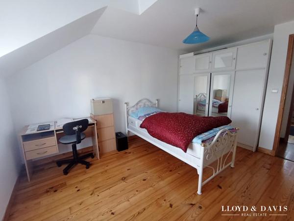 MAISON INDIVIDUELLE 3 CHAMBRES AVEC JARDIN -  CENTE VILLE DE SENS 89