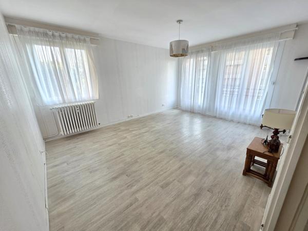 Tres bel appartement deux chambres Vauban B