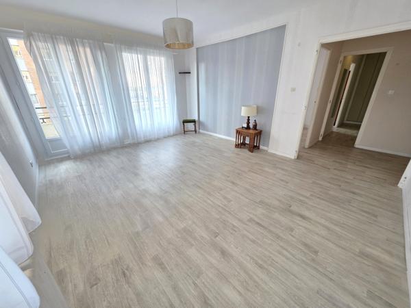 Tres bel appartement deux chambres Vauban B