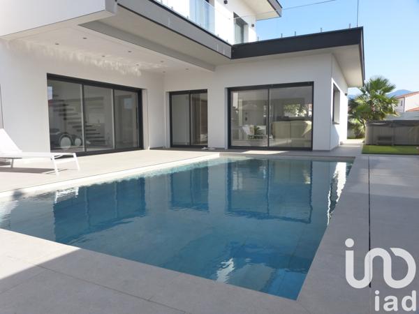 Maison à vendre 6 pièces 167 m² Ortaffa